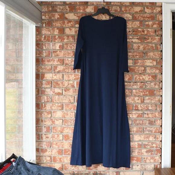 Landa Navy Blue Maxi Dress NWT - Picture 2 of 3